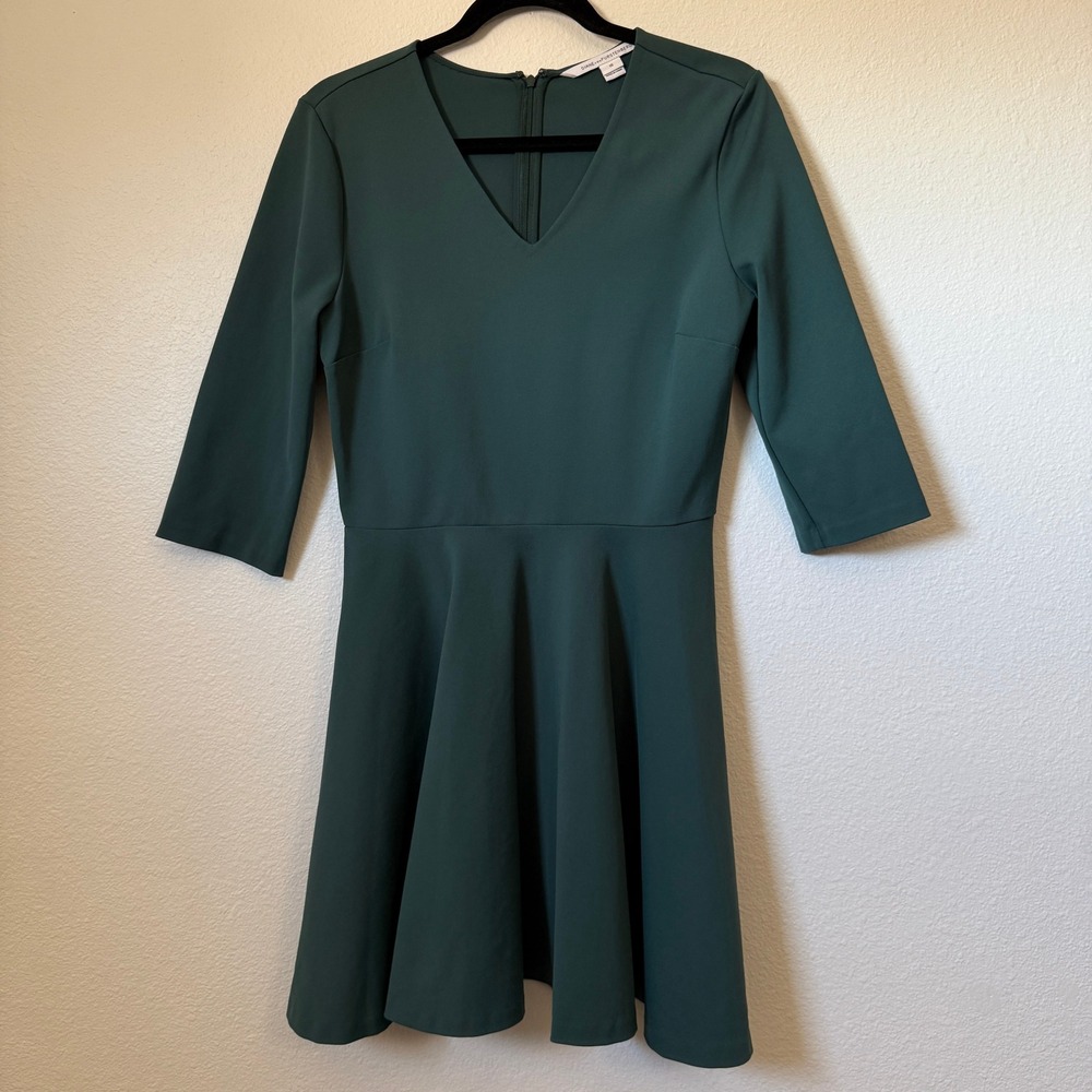 Diane von Furstenberg Jeannie V-Neck Elbow Dress Green Fit Flare 10 D7837606T13B